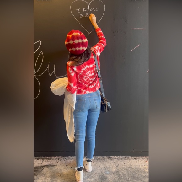 Red French tie dye beret - Picture 7 of 7